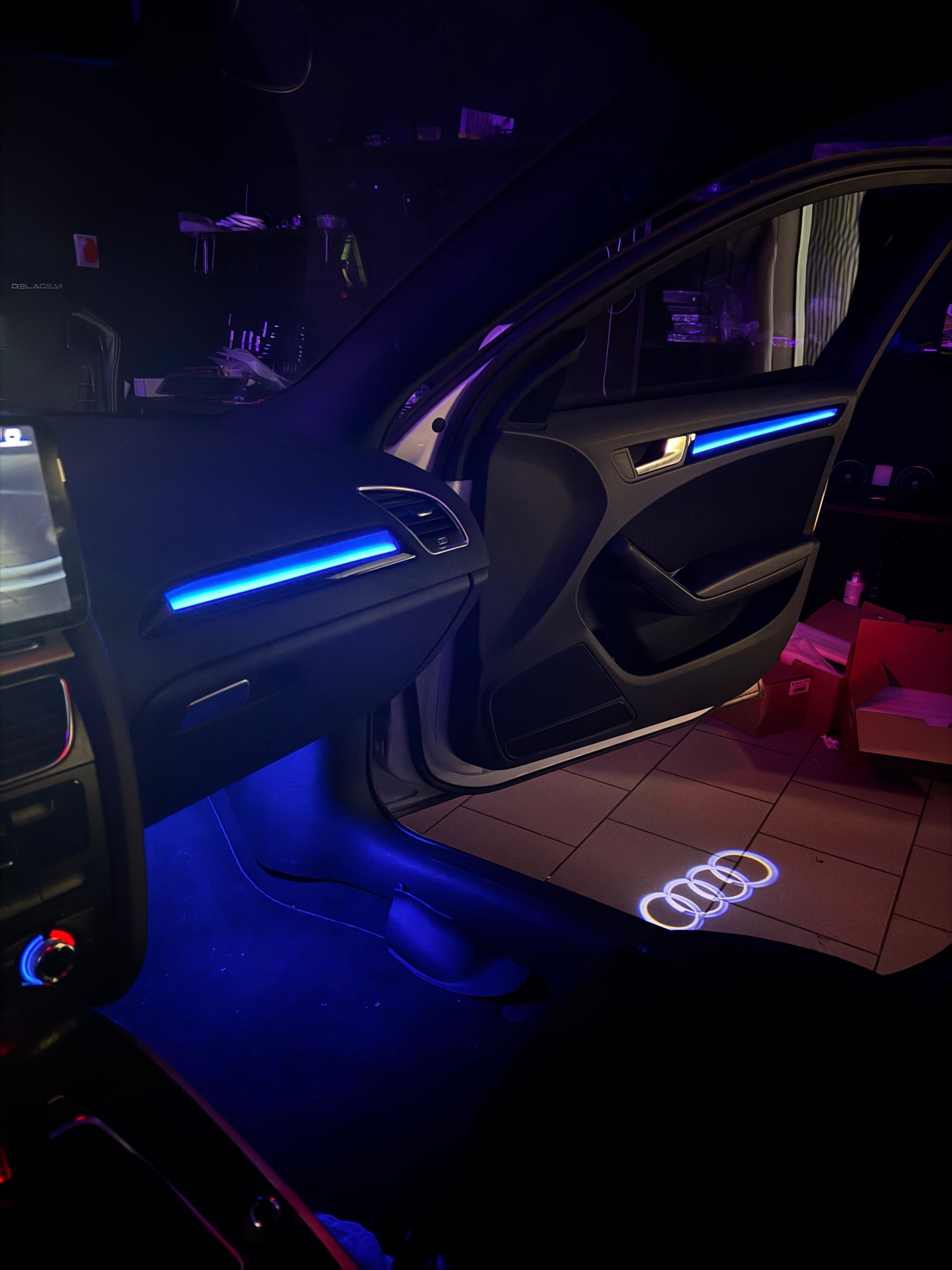 Oświetlenie Ambient FULL COLOR do Audi A4 B8 – Zestaw LED Wnętrza