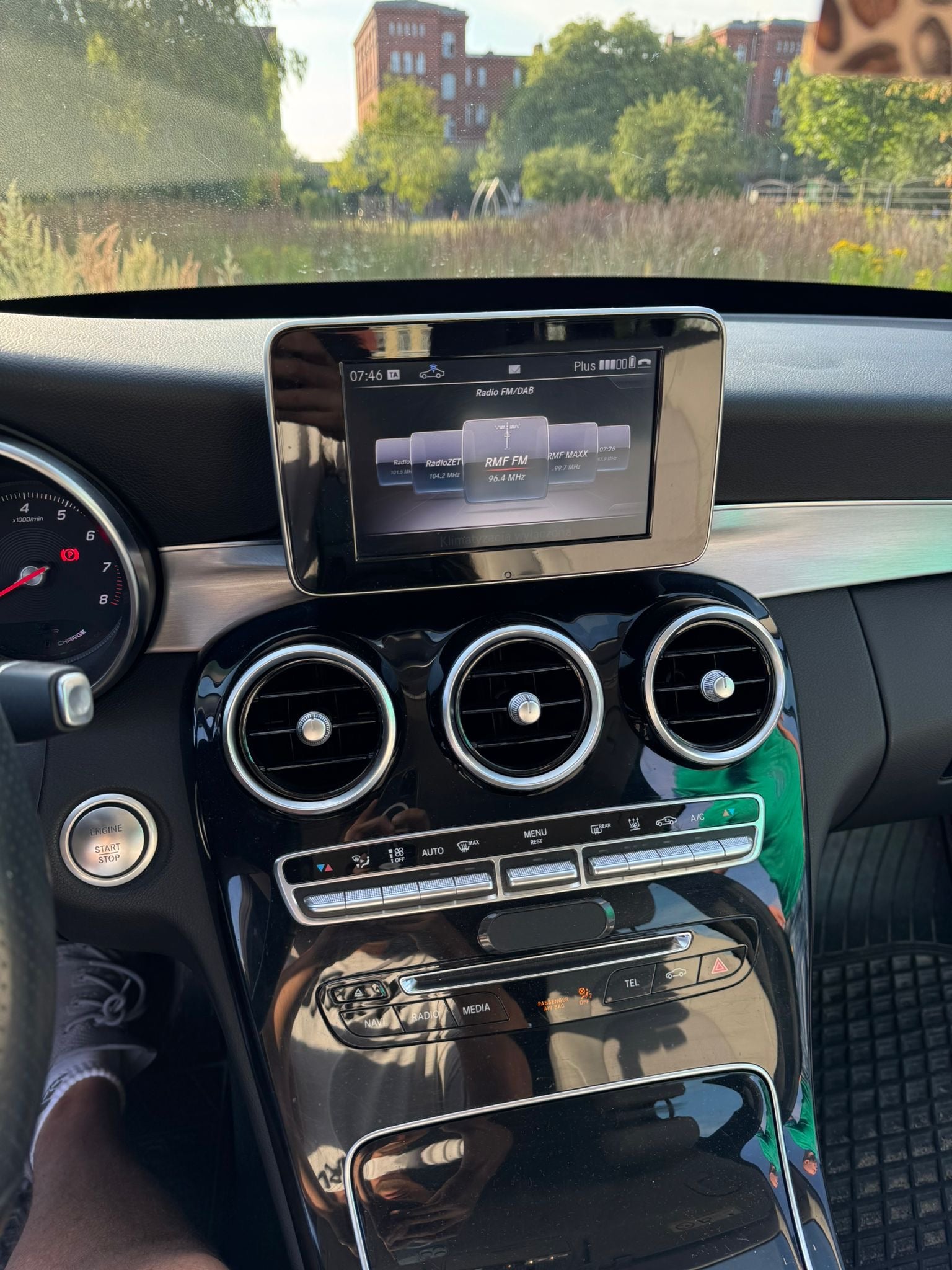 Stacja Multimedialna Android Mercedes-Benz 12,3”